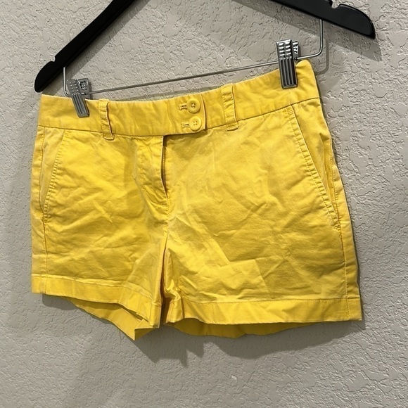 Vineyard Vines Yellow Women’s Shorts In Size 0 - Picture 3 of 7